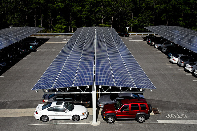 solar-parking-lots-can-charge-electric-vehicles