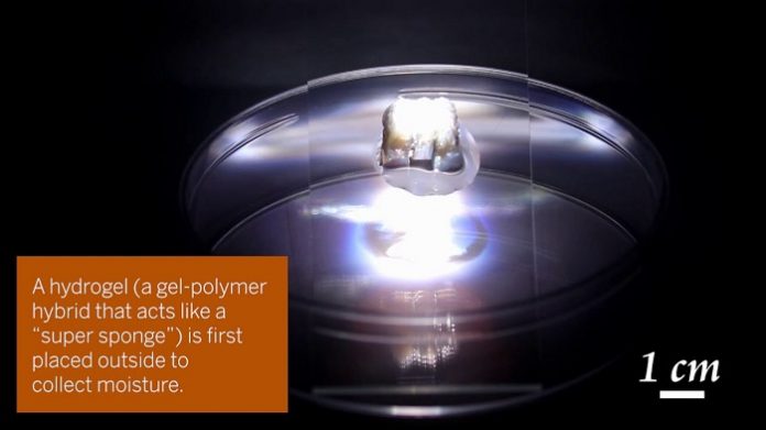 Engineers develop new solar-powered moisture harvester to collect water from air Engineers develop new solar-powered moisture harvester to collect water from air