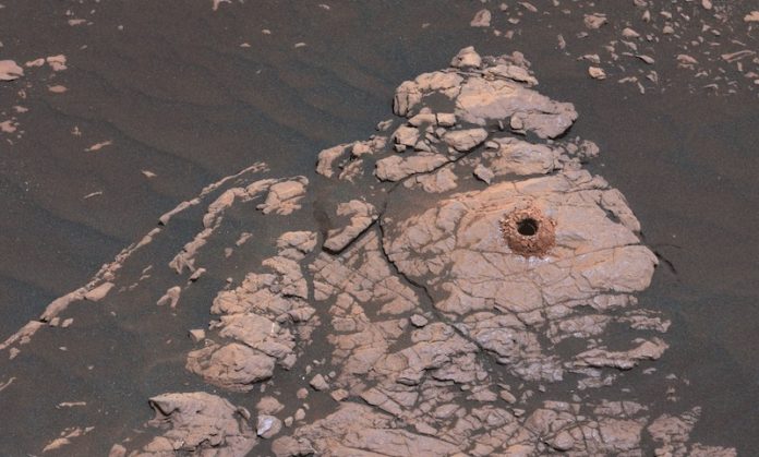 Curiosity tastes its first sample from _the clay-bearing unit” on Mars Curiosity tastes its first sample from _the clay-bearing unit” on Mars