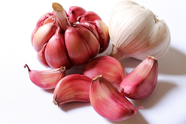 Garlic may help cut memory problems caused by aging Garlic may help cut memory problems caused by aging