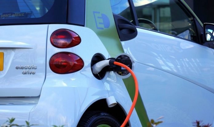 Scientists find better way to make large lithium-ion batteries