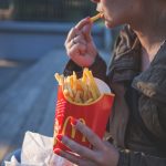 Yo-yo dieting may drive compulsive eating