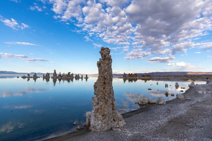 Life on earth may start in ‘soda lakes’