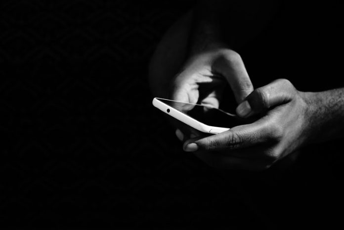 Exposure to blue light at night may cause depression