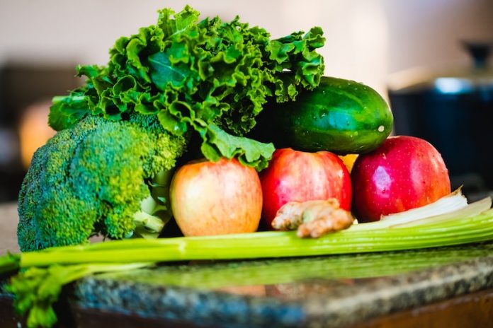 Why healthy eating can help you fight COVID-19