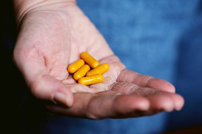 This common blood thinner drug can help inhibit COVID-19 virus