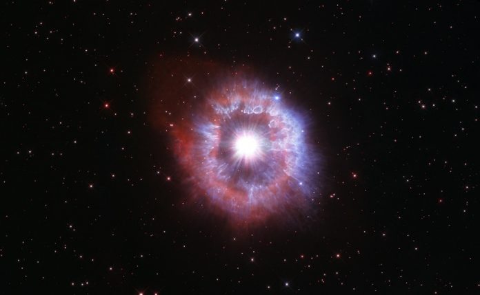 NASA’s Hubble captures giant star on the edge of destruction