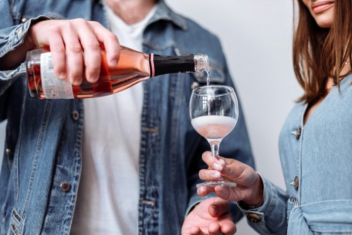 Drinking alcohol for a long time may cause these mental problems