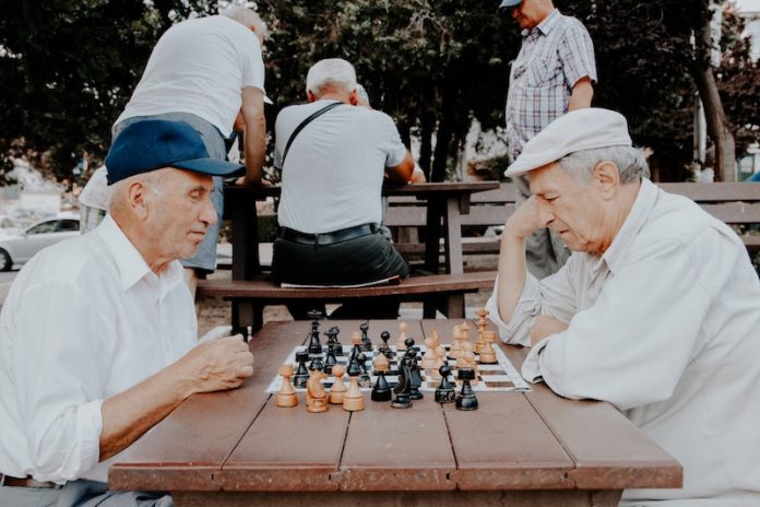 Healthy lifestyle linked to better cognition for oldest adults — regardless of genetic risk – Science Daily