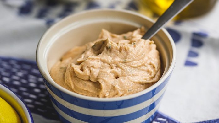 A short peanut butter test can help detect Alzheimer’s disease