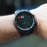 Smartwatches can track your COVID-19 symptoms via heart rate