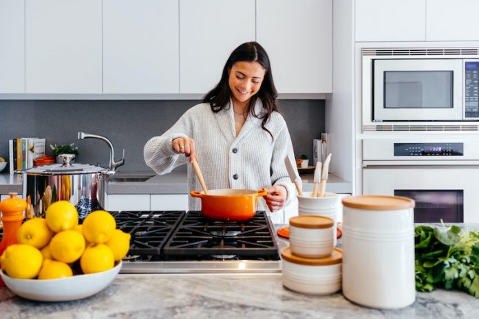 Time-restricted eating may reduce heart disease risk in these people