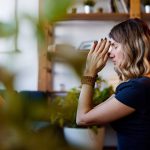 Morning birds and religious souls: finding happiness in early riser’s habits