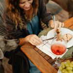 Eating in a 10-hour window linked to improved mood, energy, and reduced hunger
