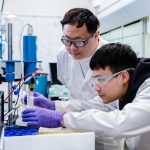 New catalyst converts CO2 into useful chemicals