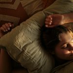 Short or long sleep increases risk of blood vessel damage in diabetics