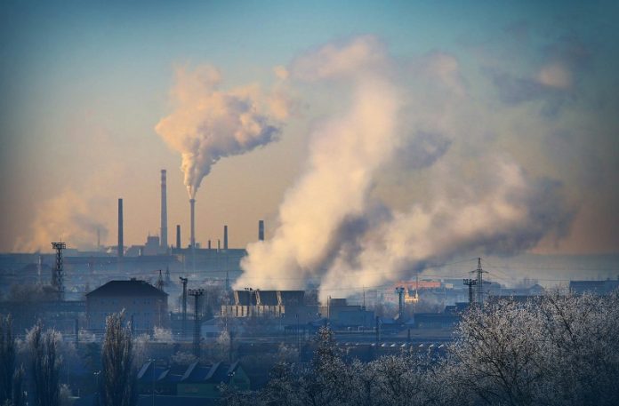New technologies turn CO₂ into fuel, but what about water