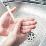 Why your fingers always wrinkle the same way in water