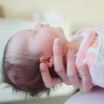 Why newborns and Alzheimer’s patients share a key brain marker