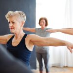 What are early symptoms of Alzheimer’s in younger adults?