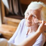 Study finds new way to reverse vision loss in older people