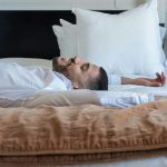 Could sleeping without a pillow help prevent vision loss?