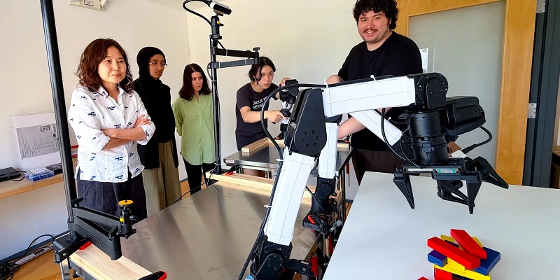 knowridge.com - Knowridge - Scientists slash robot setup time from months to just two hours