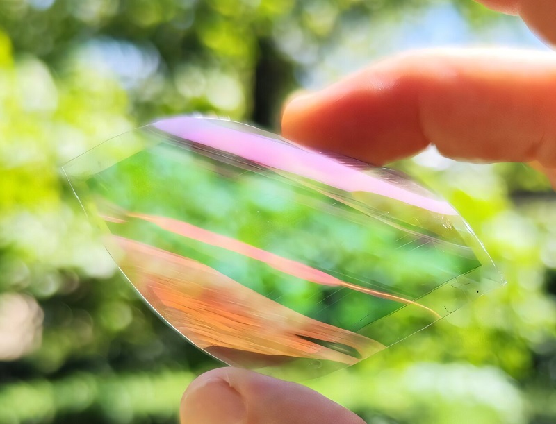 knowridge.com - Knowridge - See-Through Solar Panels Could Turn Windows into Power Generators